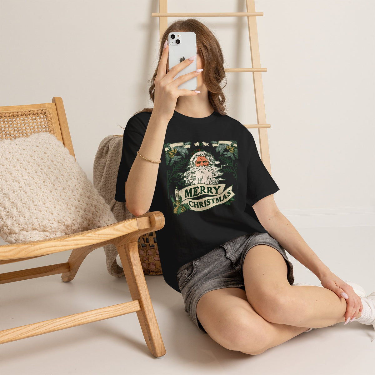 Vintage Santa Christmas Shirt, Retro Merry Christmas Tee, Old Fashioned Santa Graphic T-Shirt, Nostalgic Holiday Gift