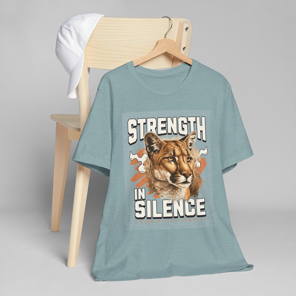 Strength in silence - T-Shirt