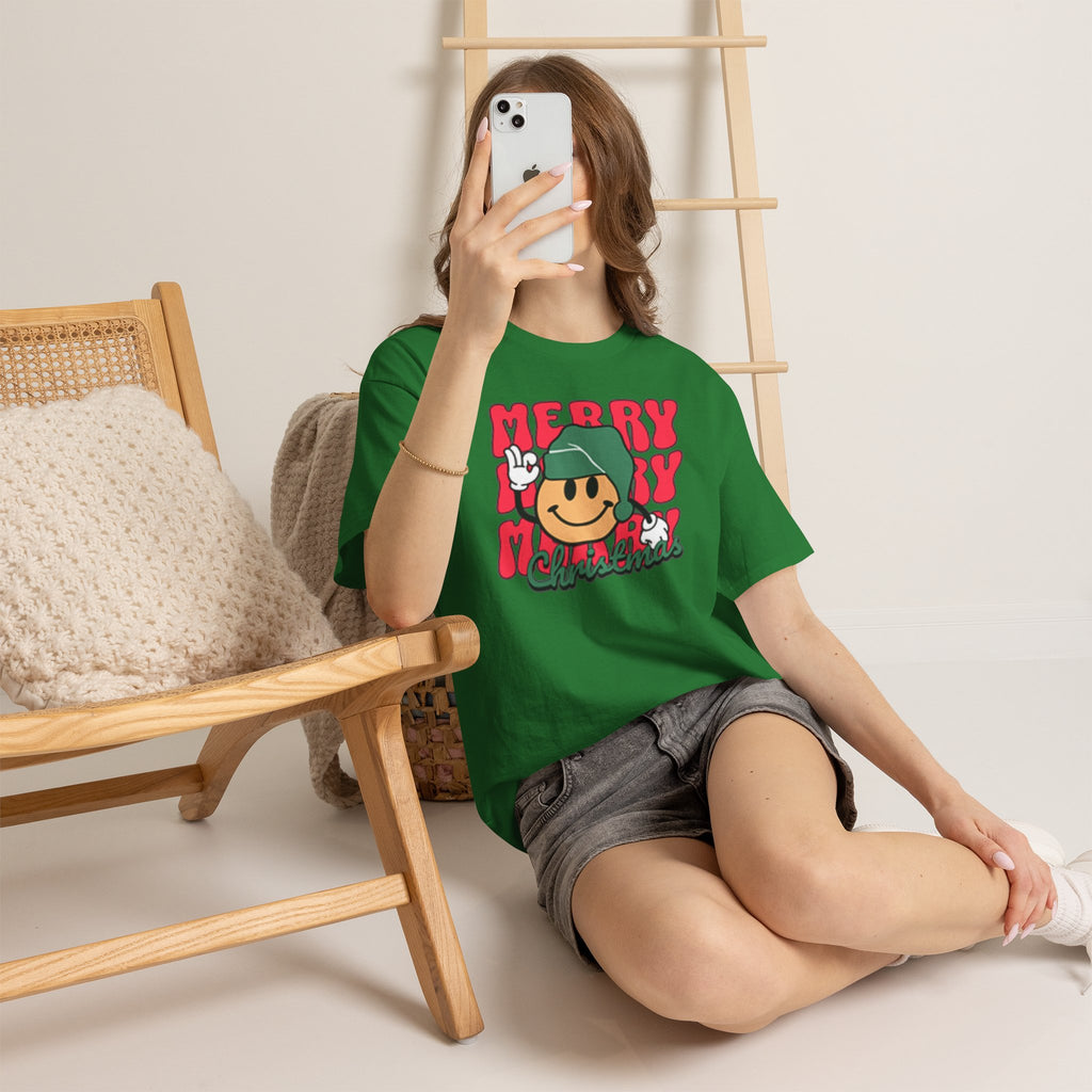 Groovy Christmas Shirt, Retro Smiley Face Christmas Tee, Cute Merry Xmas Graphic T-Shirt, Trendy Holiday Gift
