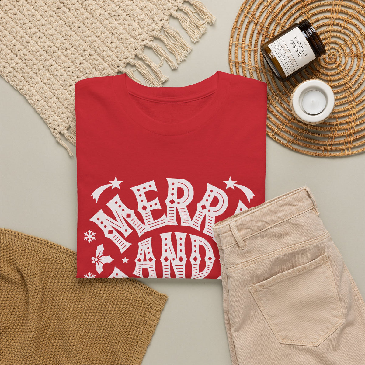 Merry and Bright Christmas Shirt, Retro Christmas Graphic Tee, Vintage Holiday T-Shirt, Minimalist Xmas Gift