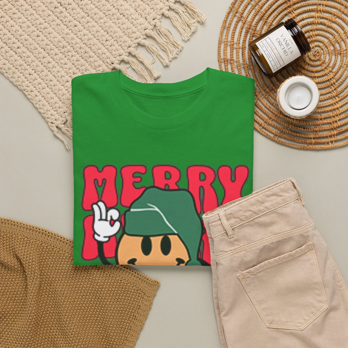 Groovy Christmas Shirt, Retro Smiley Face Christmas Tee, Cute Merry Xmas Graphic T-Shirt, Trendy Holiday Gift