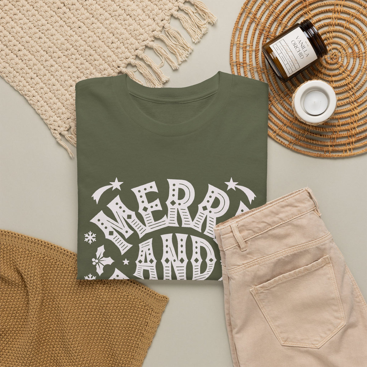 Merry and Bright Christmas Shirt, Retro Christmas Graphic Tee, Vintage Holiday T-Shirt, Minimalist Xmas Gift