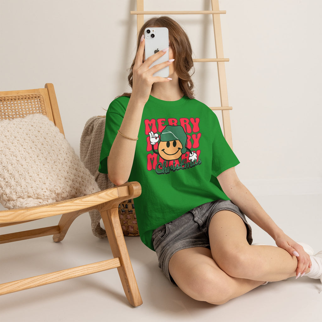Groovy Christmas Shirt, Retro Smiley Face Christmas Tee, Cute Merry Xmas Graphic T-Shirt, Trendy Holiday Gift