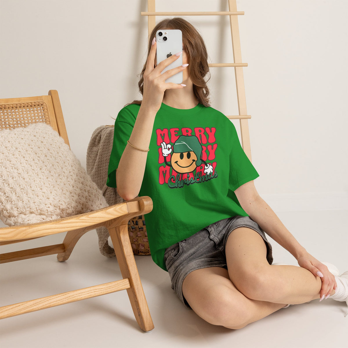 Groovy Christmas Shirt, Retro Smiley Face Christmas Tee, Cute Merry Xmas Graphic T-Shirt, Trendy Holiday Gift