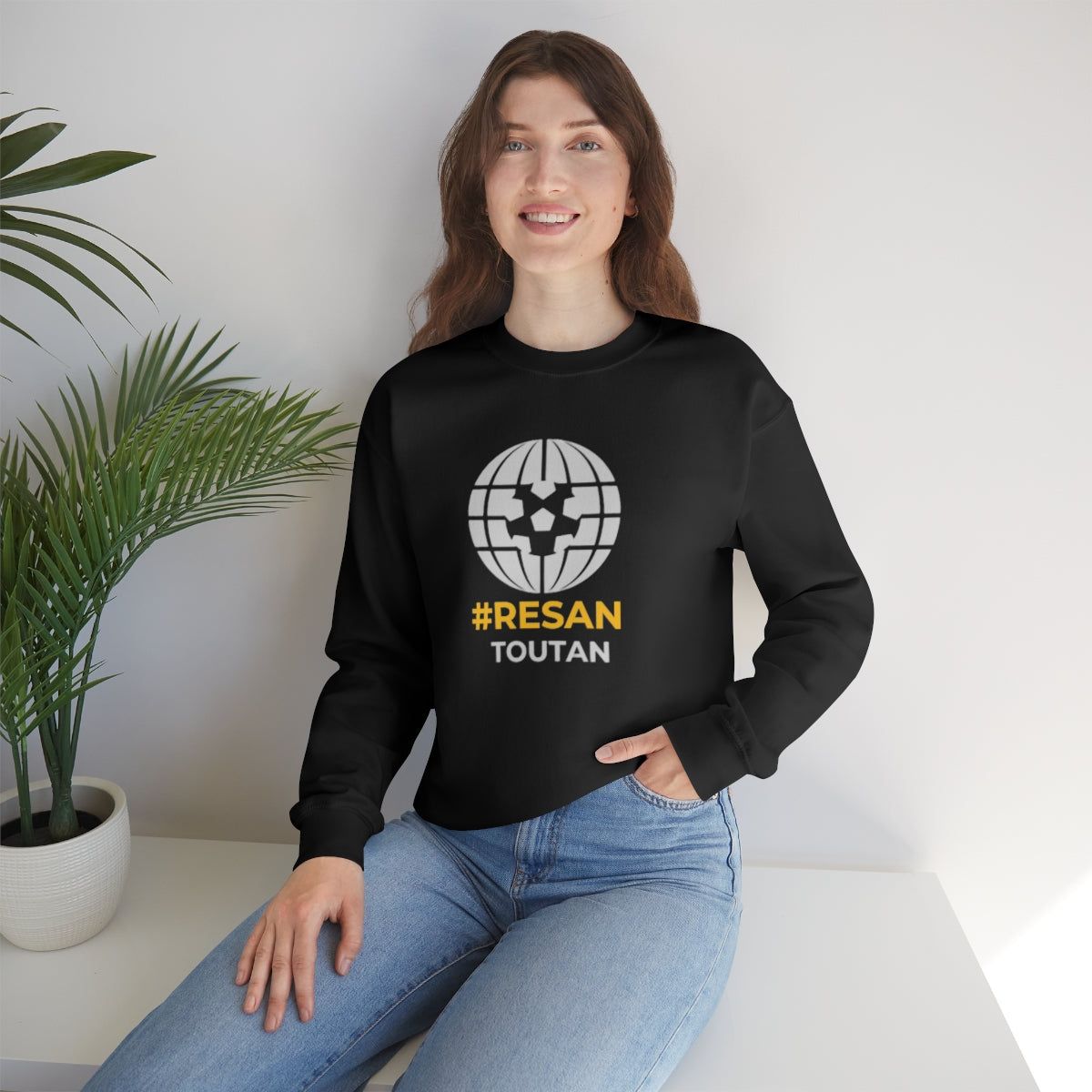 Resan Toutan Unisex Heavy Blend™ Crewneck Sweatshirt